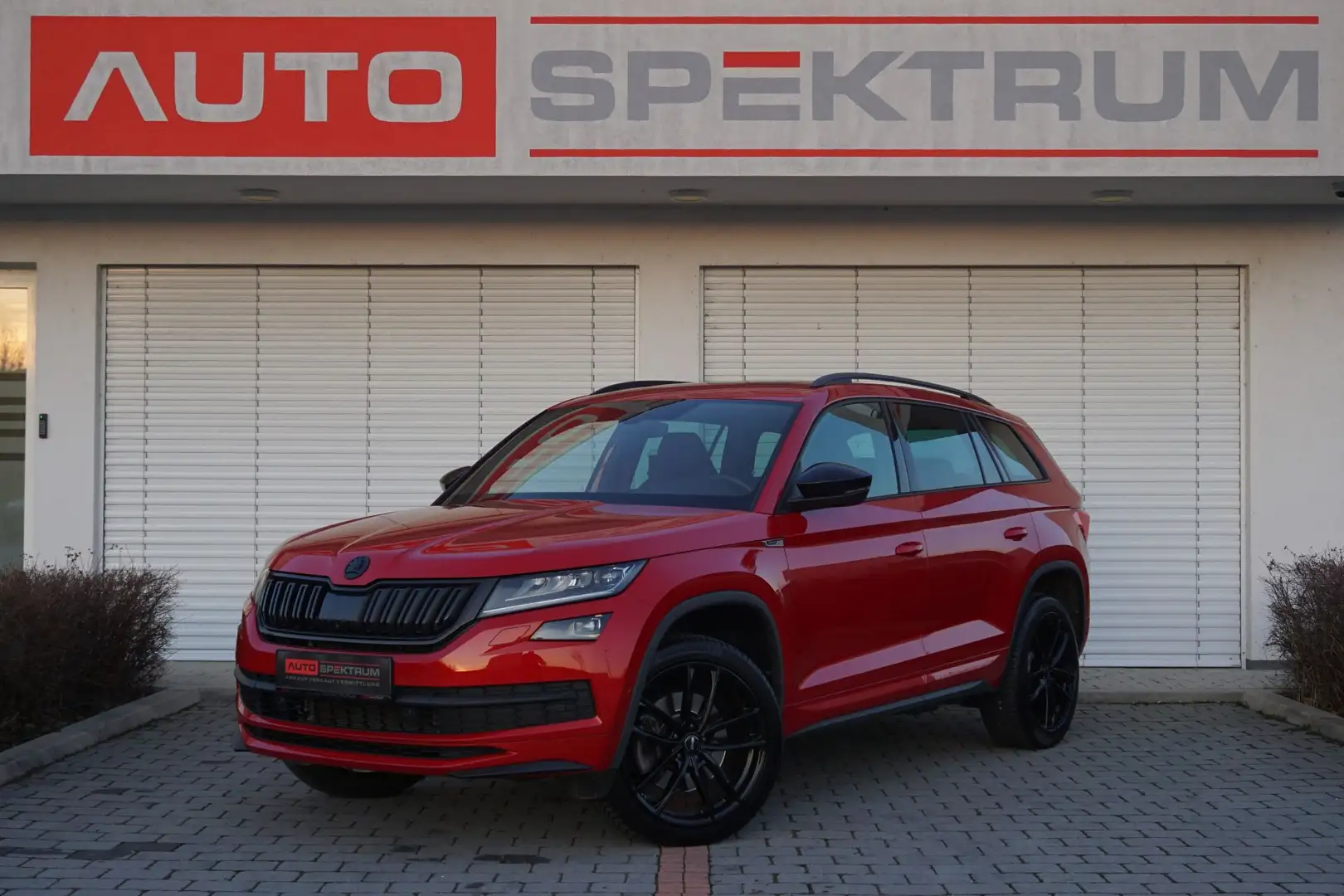 Skoda Kodiaq TDI 4x4 Sportline DSG | € 347 mtl | AHK | Standhe Rot - 1