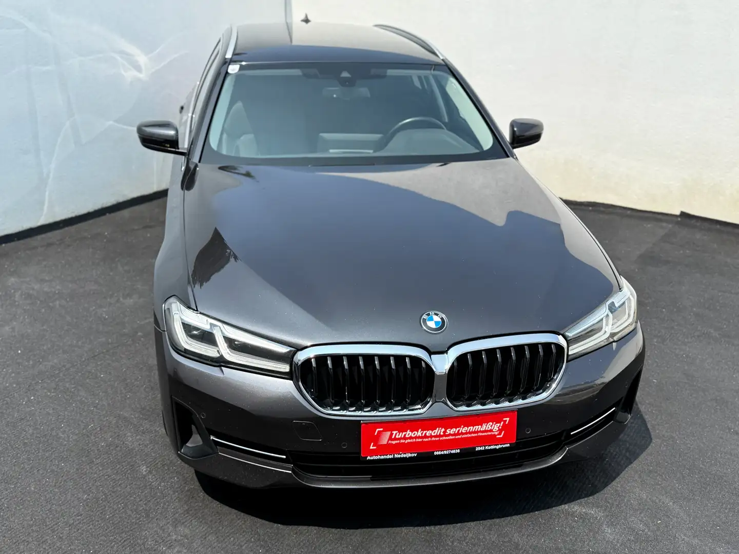BMW 530 d xDrive Aut. Touring G31 B57 Gris - 2