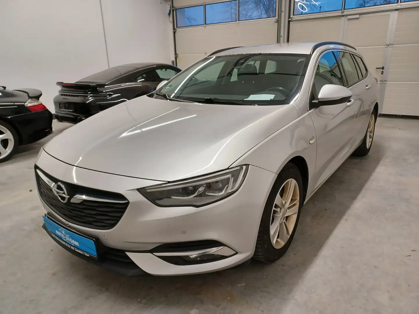 Opel Insignia B Sports Tourer 2.0 CDTI Business Edition*LED*FLA* Silber - 1