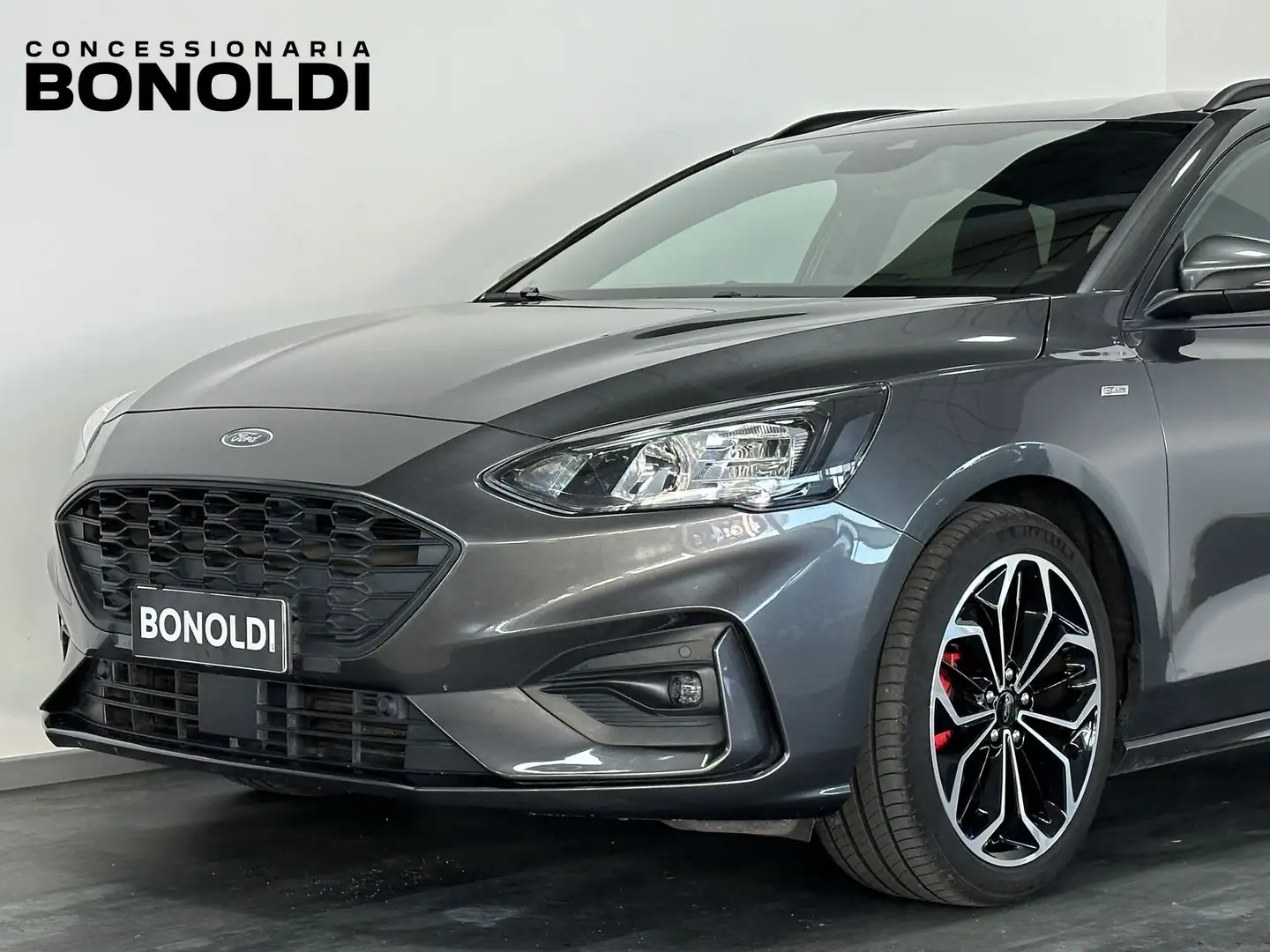 Ford Focus Focus 1.0 EcoBoost 125 CV SW ST-Line Grau - 2