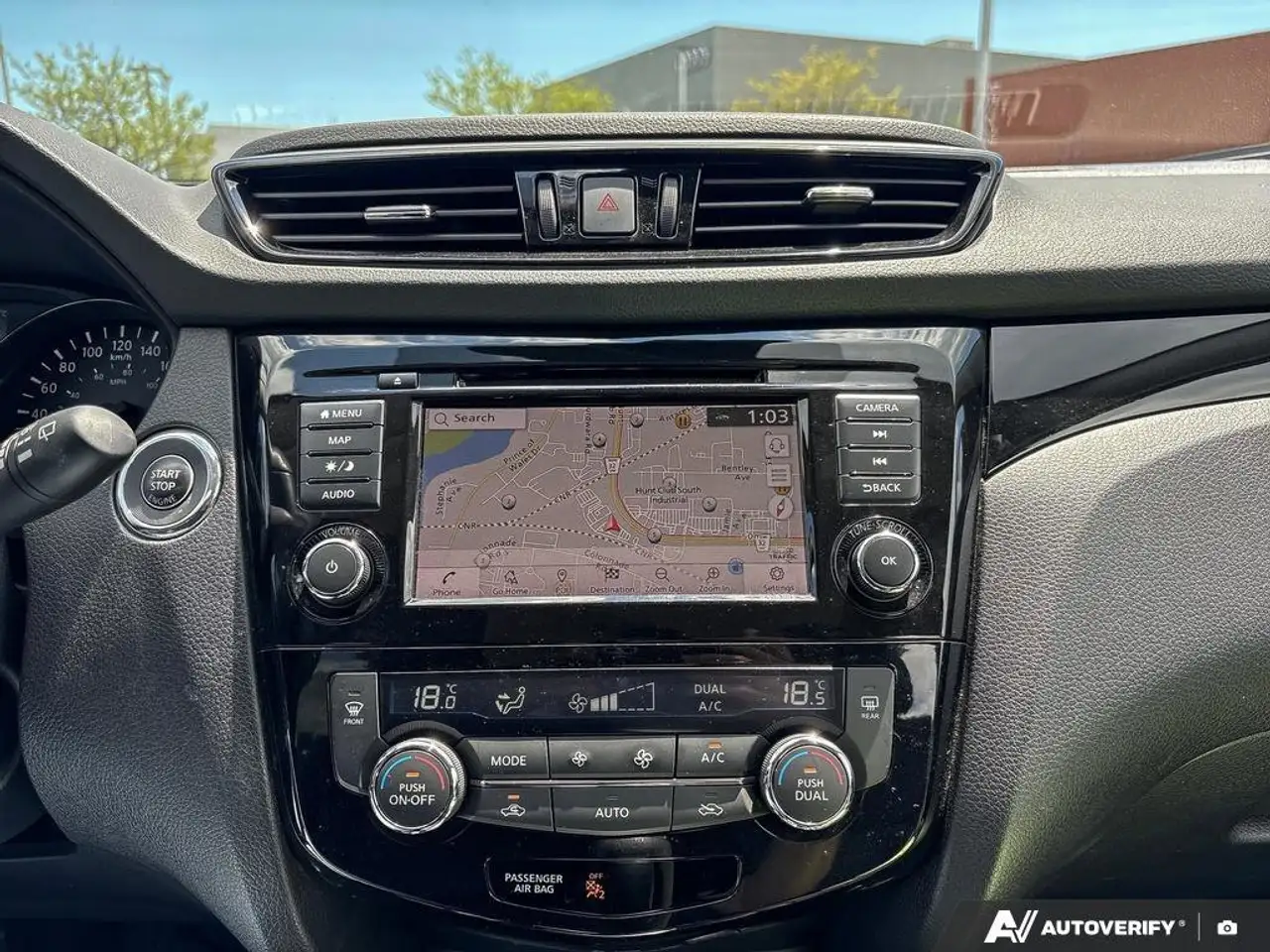 Nissan Qashqai снимка Nissan Qashqai