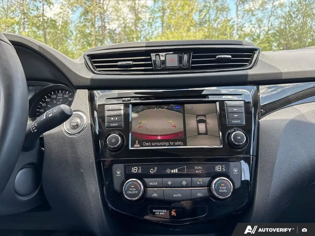Nissan Qashqai снимка Nissan Qashqai