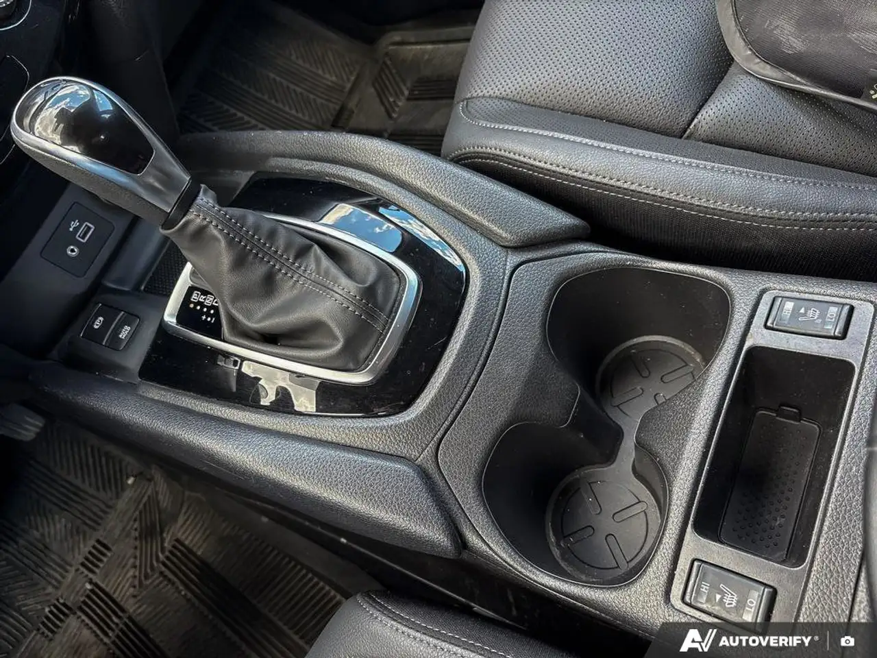 Nissan Qashqai снимка Nissan Qashqai