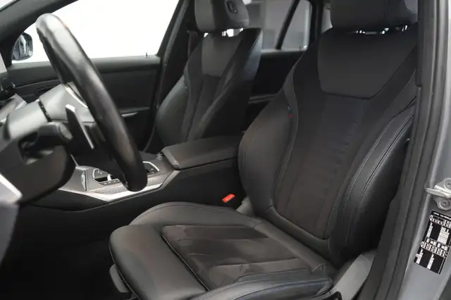 BMW I view 13