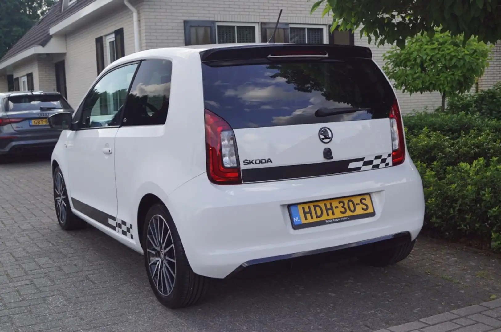 Skoda Citigo 1.0 (75pk) Monte Carlo Airco/Stoelverwarming/Bluet Wit - 2