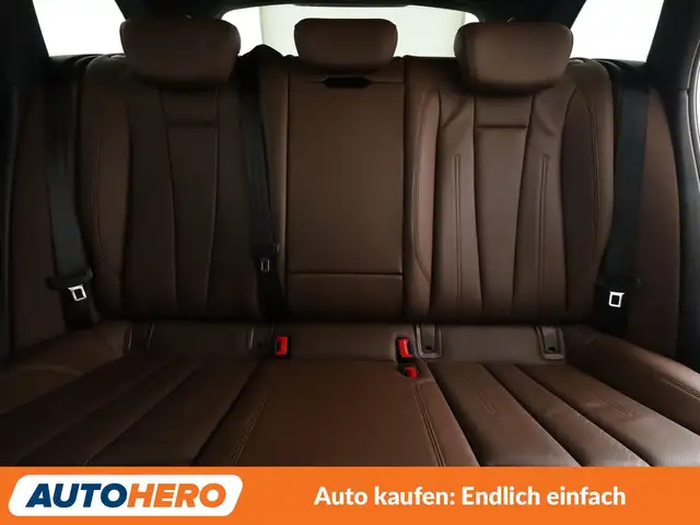 Audi A4 view 15