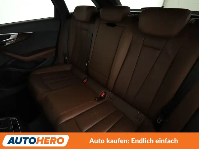 Audi A4 view 14