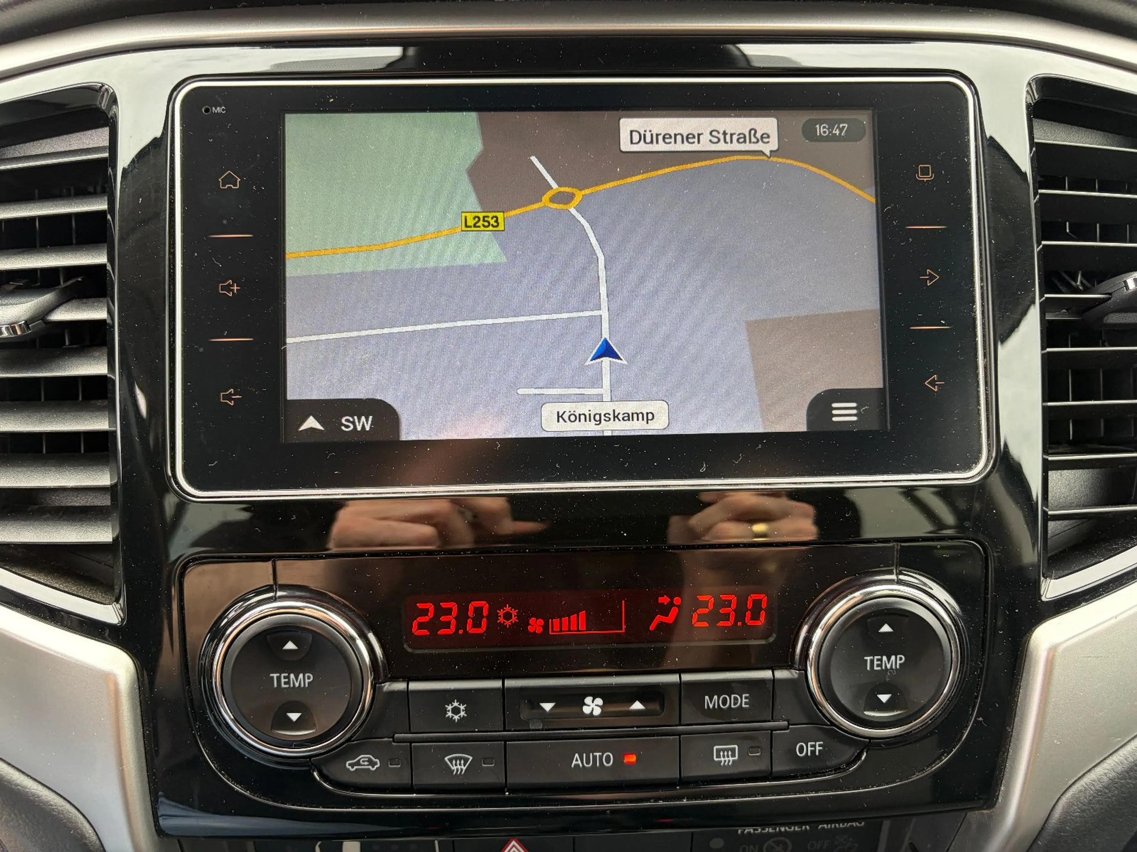 Mitsubishi L200 Select Doppelkabine 4WD — photo 8