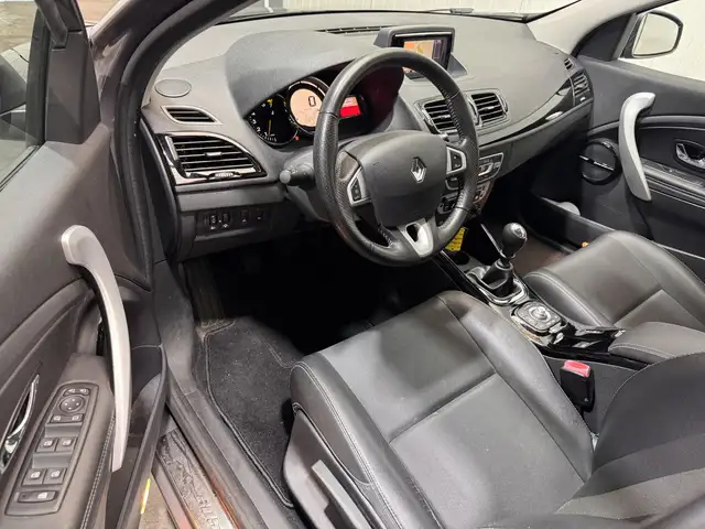 Renault Megane view 10