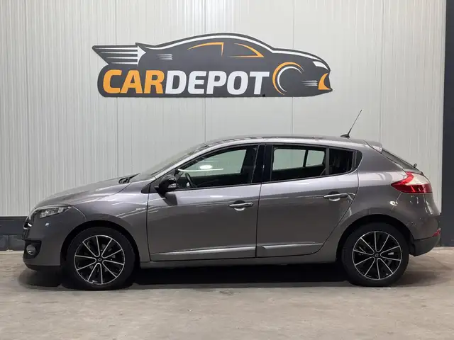 Renault Megane view 8