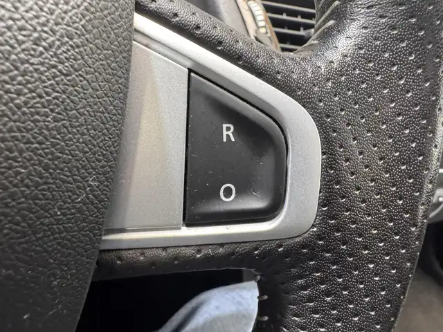 Renault Megane view 18