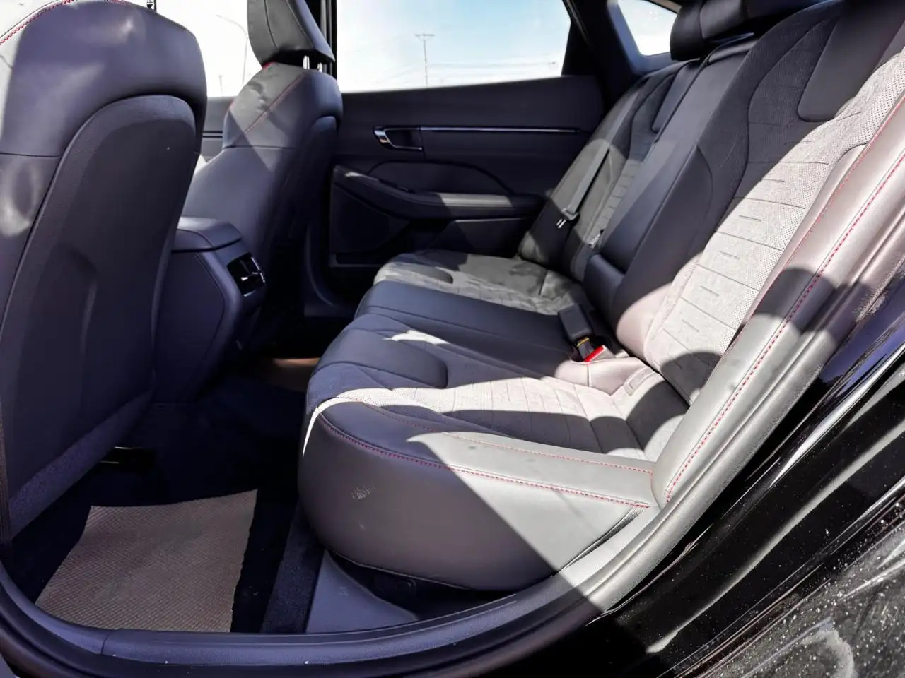 Hyundai SONATA снимка Hyundai SONATA