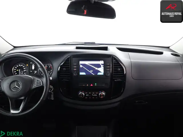 Mercedes-Benz Vito view 9