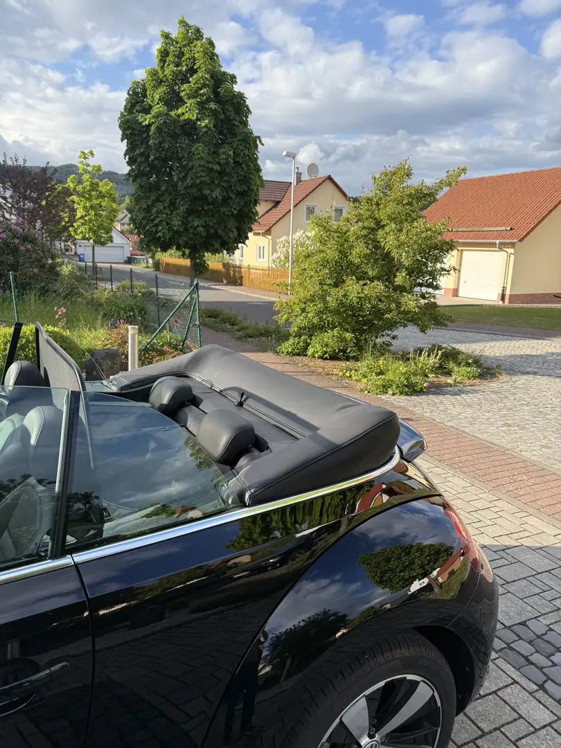 Volkswagen Beetle The Cabriolet 1.2 TSI BlueMotion Technology Allsta Schwarz - 2