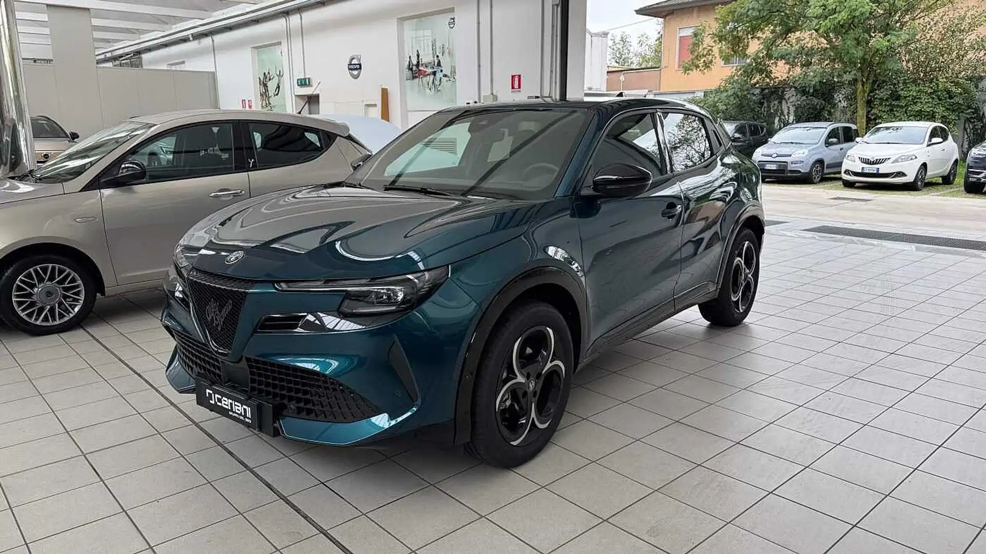 Alfa Romeo Junior 1.2 136 CV Hybrid eDCT6 Blu/Azzurro - 1