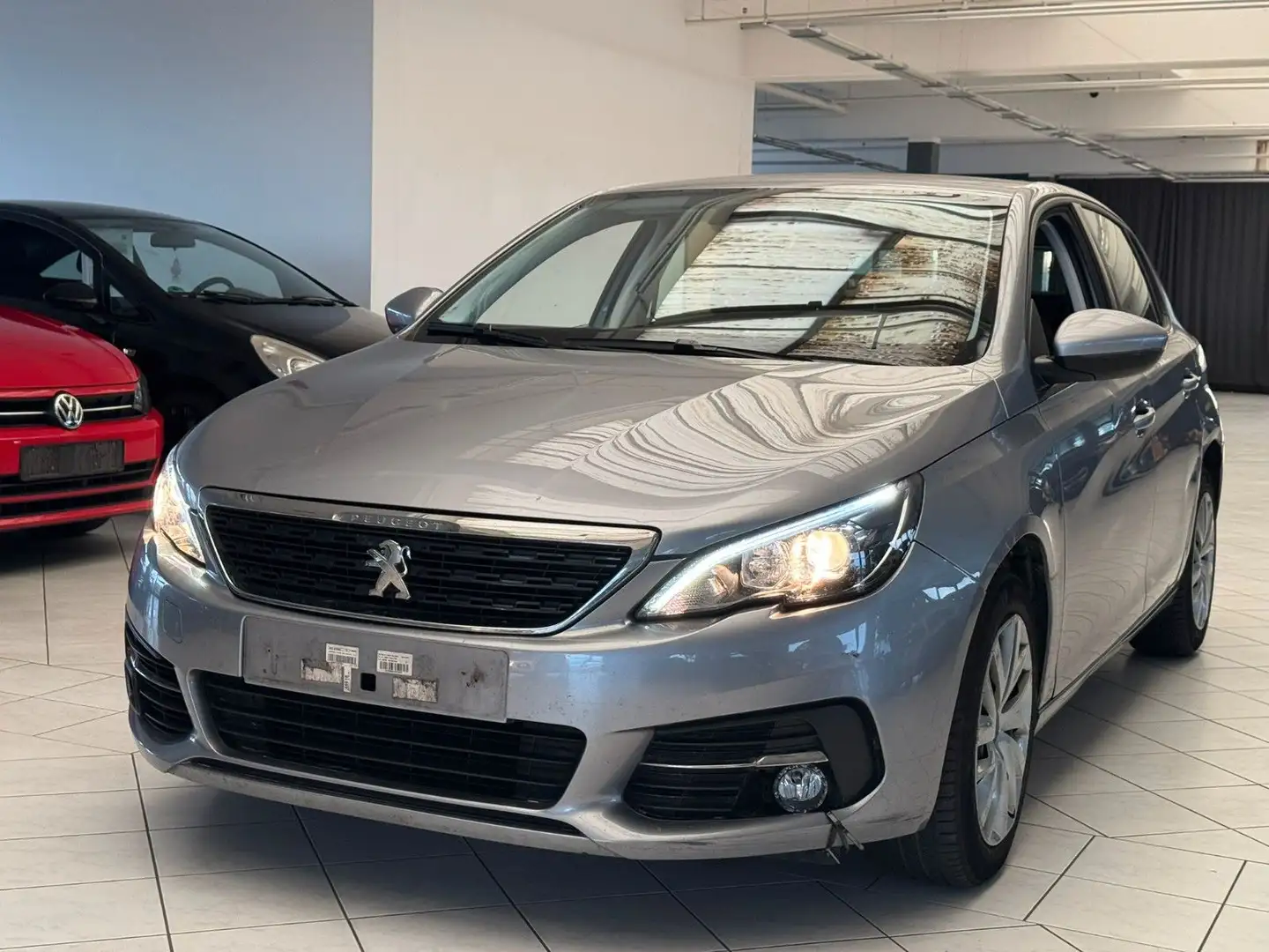 Peugeot 308 1.5 HDI 110 PFLEGEFAHRZEUG SPARSAM Gris - 2