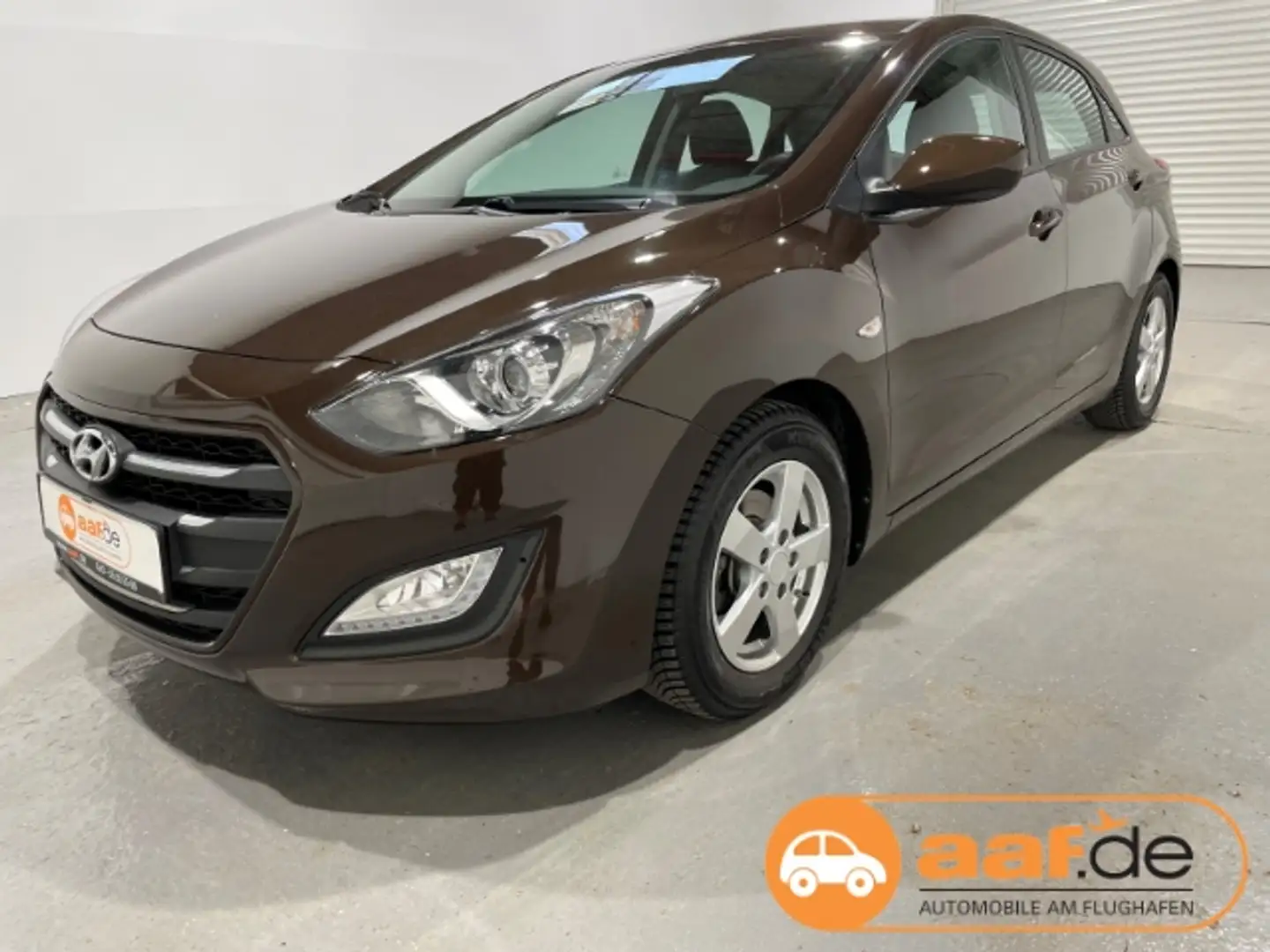 Hyundai i30 1.6 blue Classic EU6 Klima Allwetter AHK Brun - 1