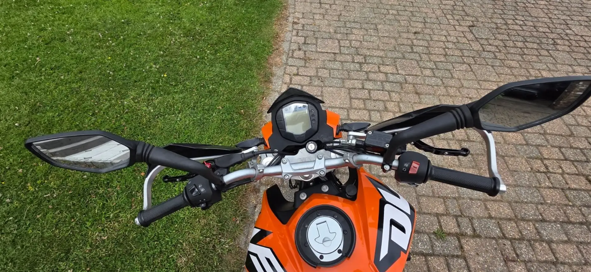 KTM 125 Duke Orange - 2