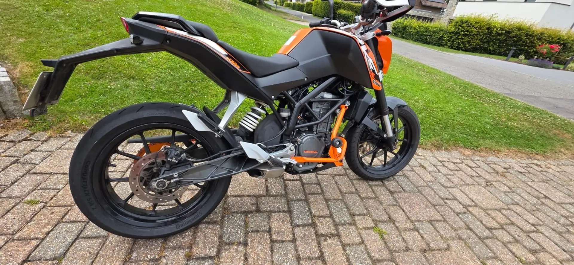 KTM 125 Duke Orange - 1