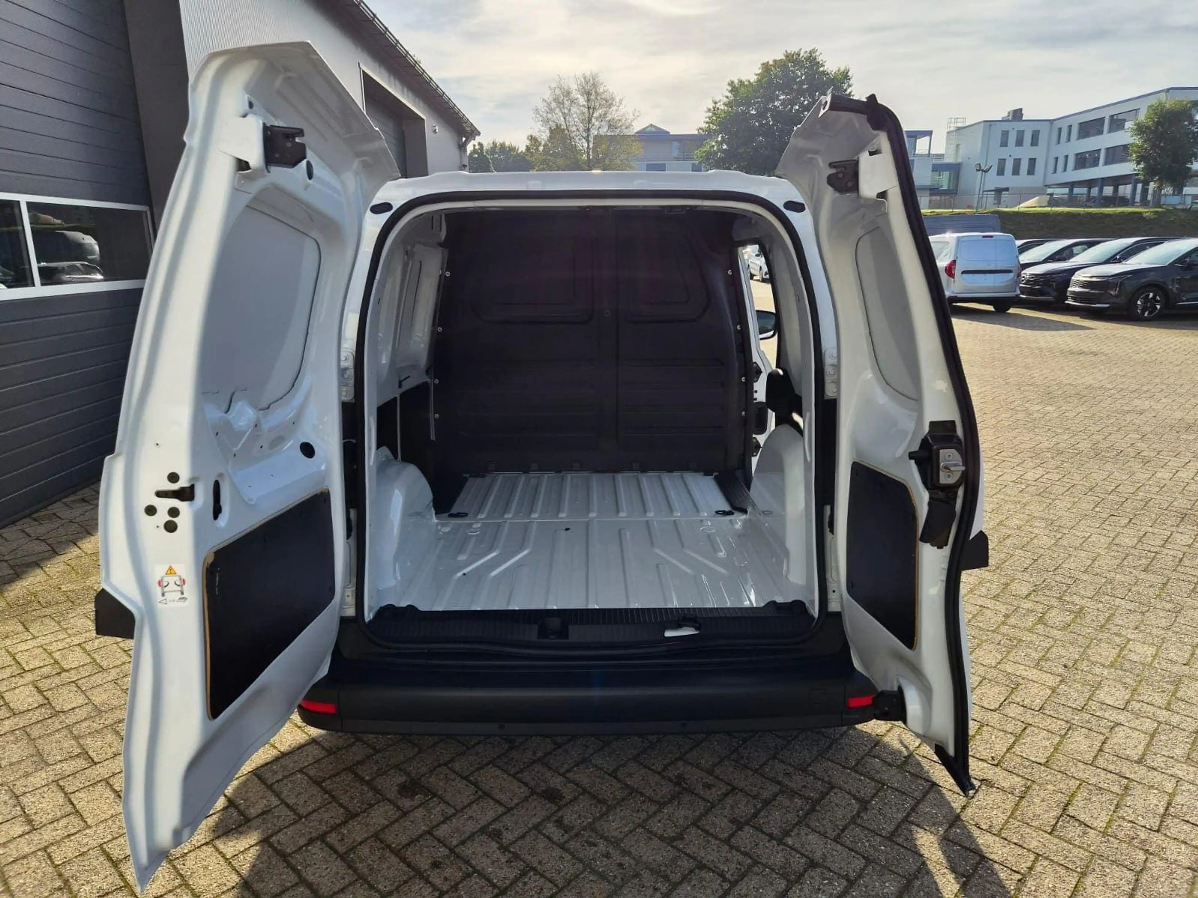 Mercedes-Benz Citan 108 PRO L1 1.5 CDI 75PS 2-Sitzer Klima Bluetooth D — photo 9