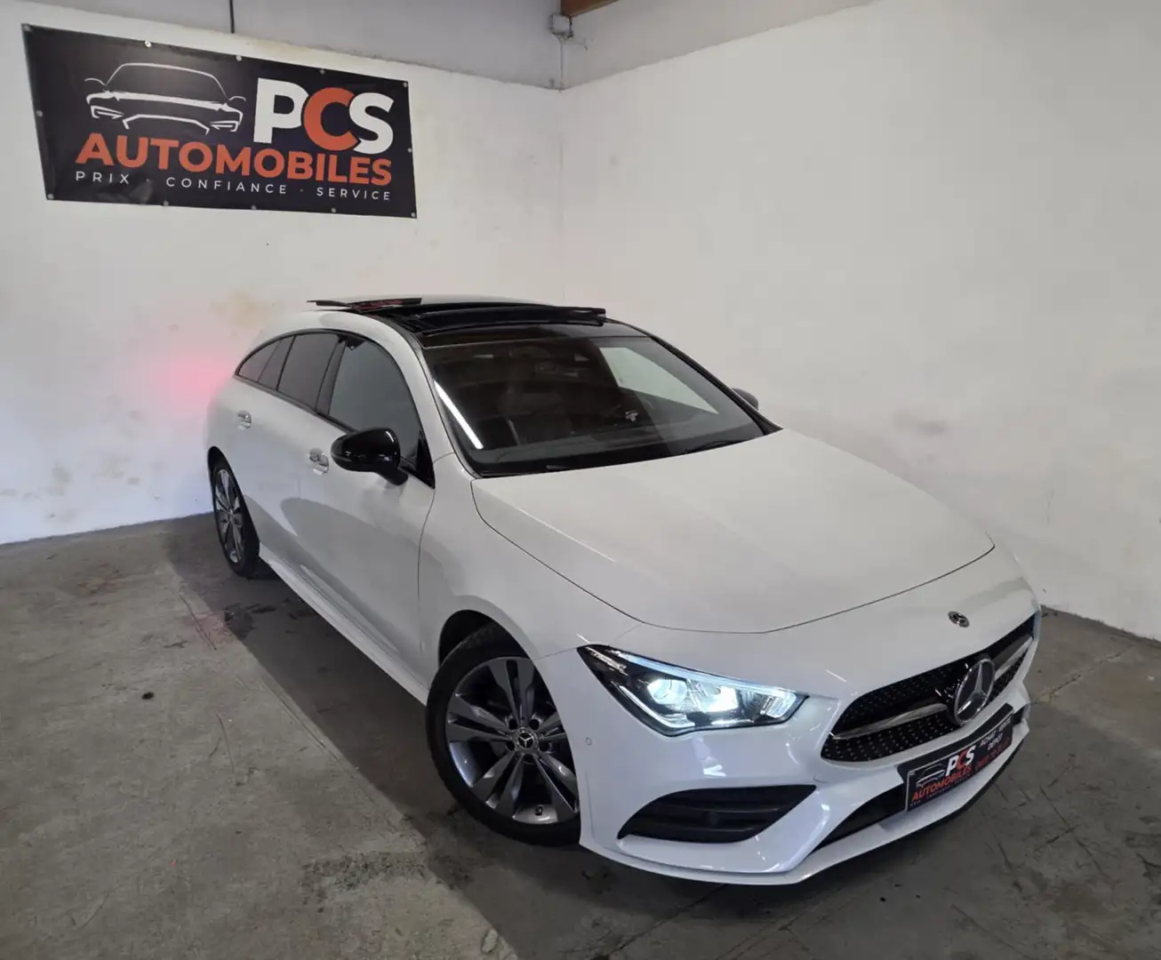 Mercedes-Benz CLA 200 i SB PACK AMG*BOÎTE AUTO*CAMERA*TOIT OUVR... Blanc - 1
