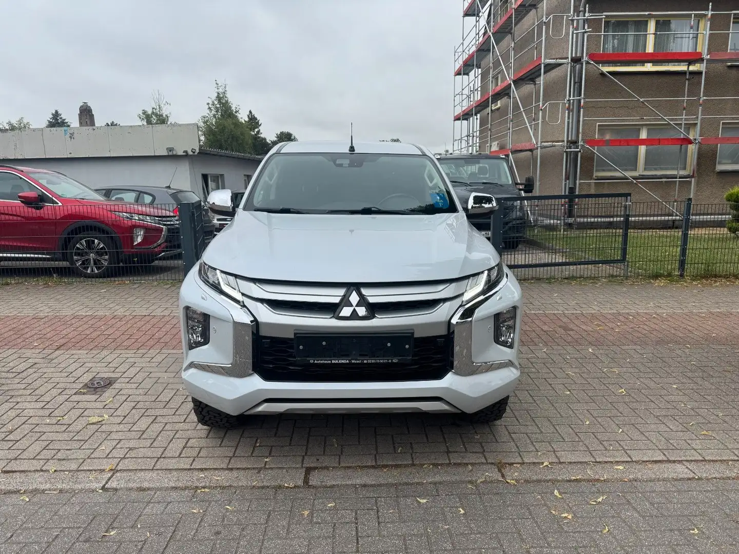 Mitsubishi L200 Intro Edition Doppelkabine 4WD*R-KAMERA* Weiß - 2