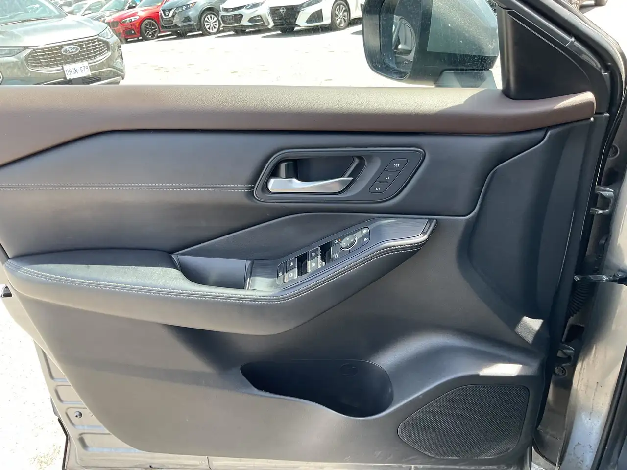 Nissan Rogue photo Nissan Rogue