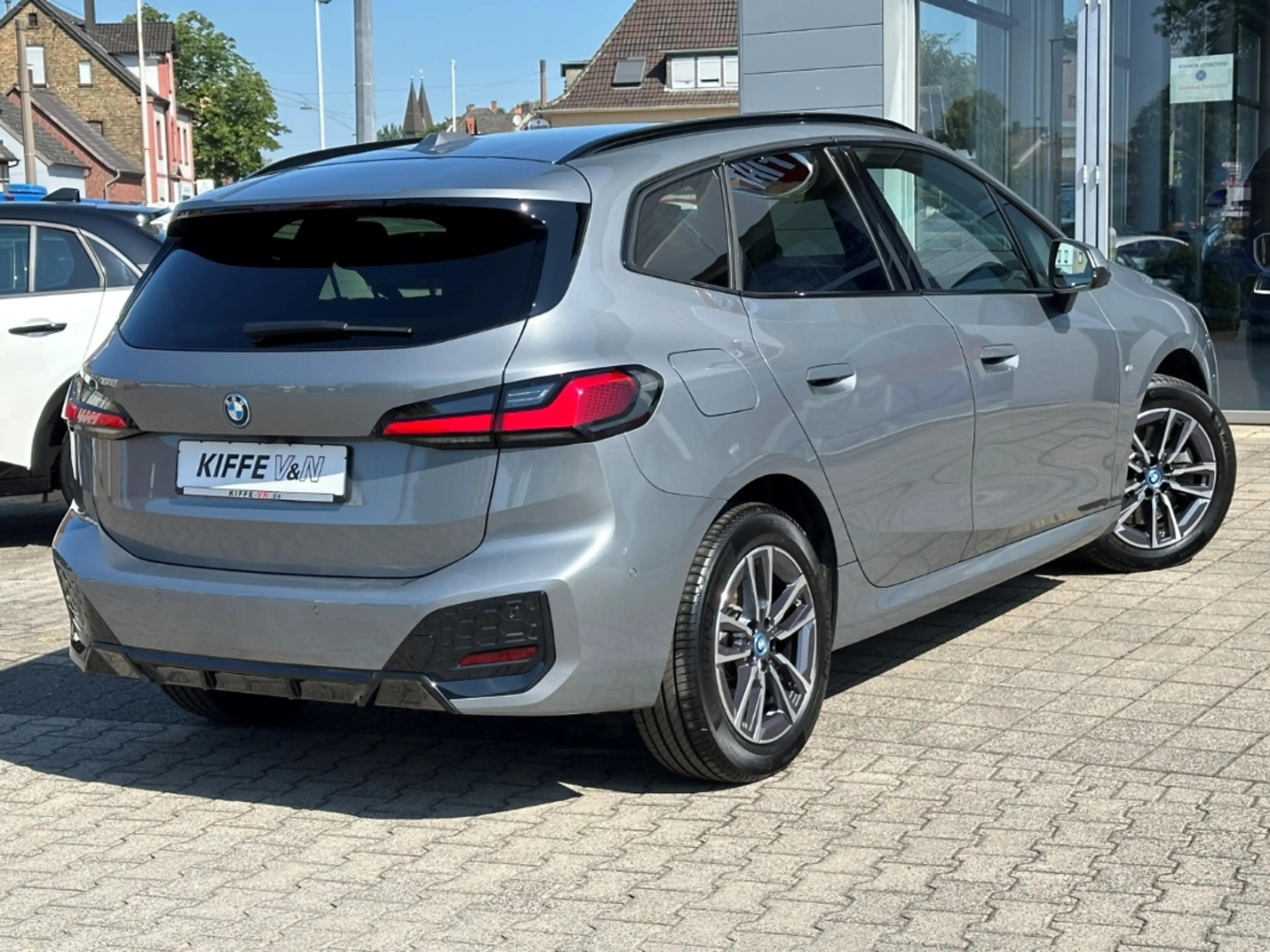 BMW 230 Active Tourer xD MSPORT HUD DAP PA+ HK MEMORY — photo 4