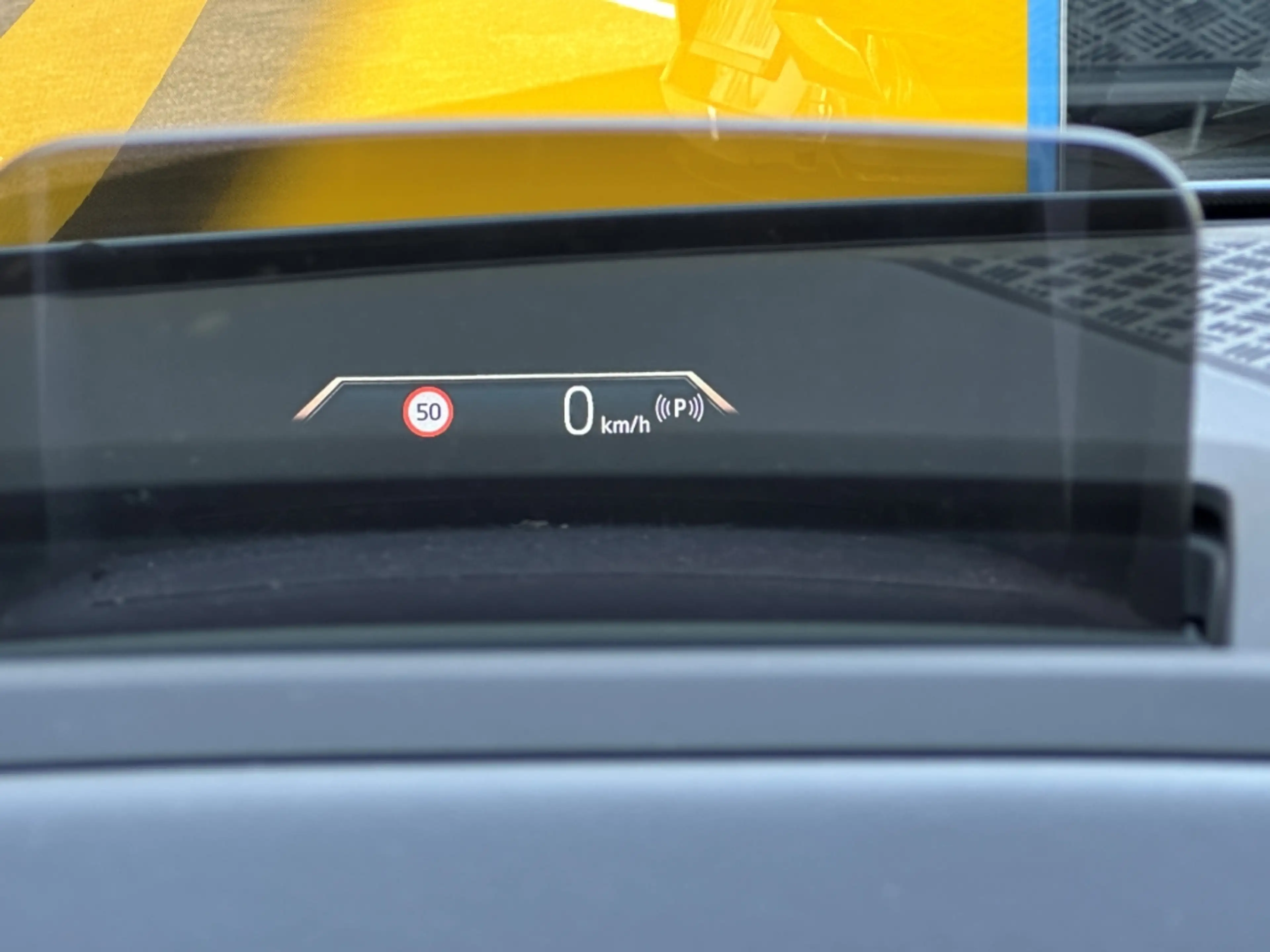 BMW 230 Active Tourer xD MSPORT HUD DAP PA+ HK MEMORY — photo 8