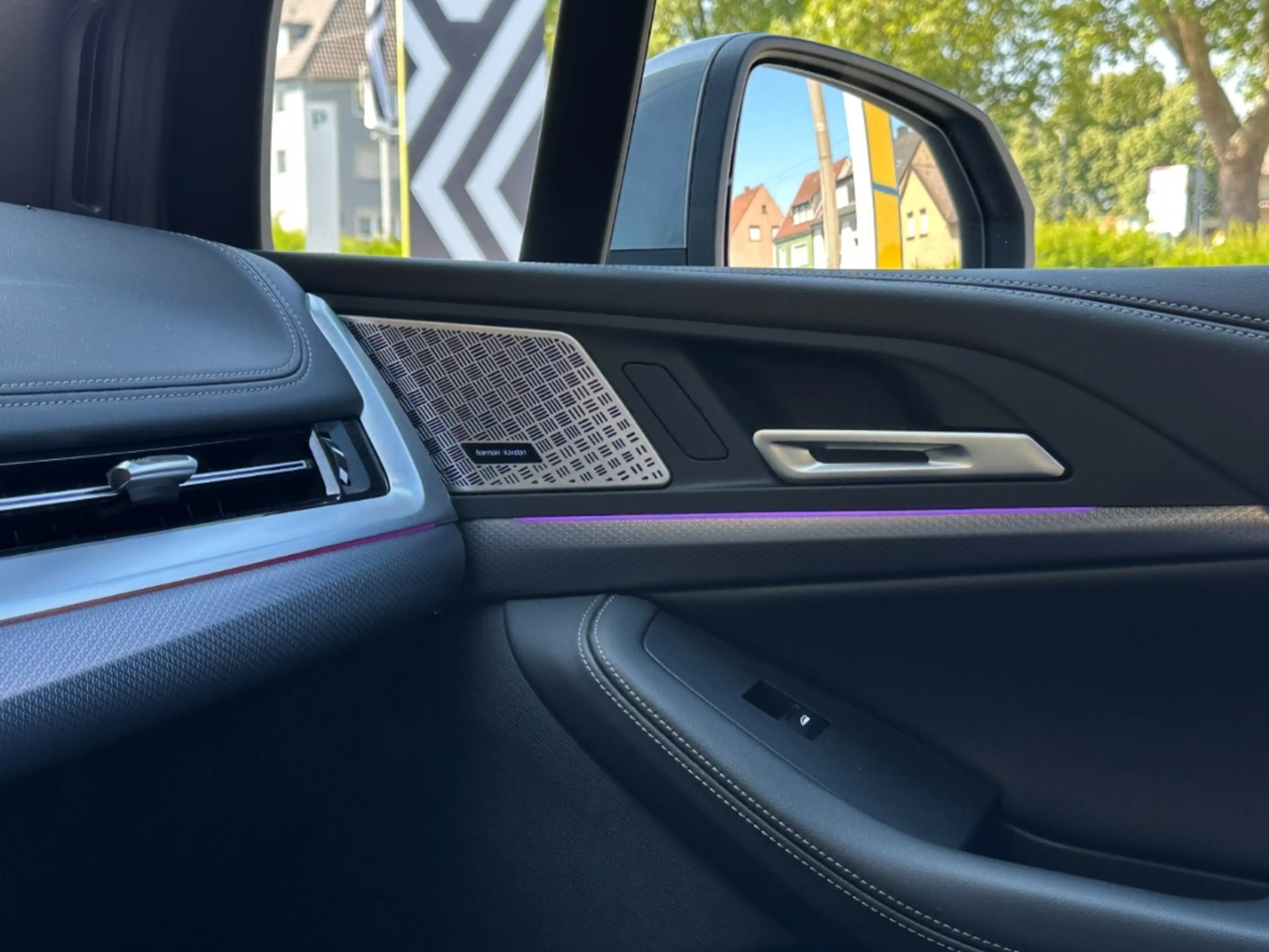 BMW 230 Active Tourer xD MSPORT HUD DAP PA+ HK MEMORY — photo 13