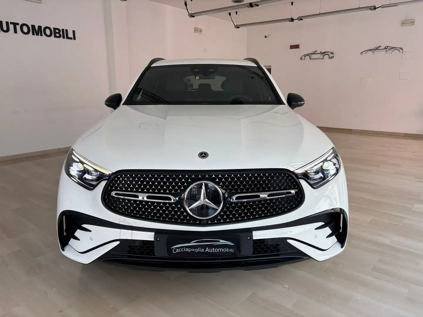 Mercedes-Benz GLC 220 d Mild Hybrid AMG Premium 197CV 2023 Bianco - 2