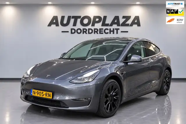 Tesla Model Y Long Range AWD 75 kWh SOH 90%