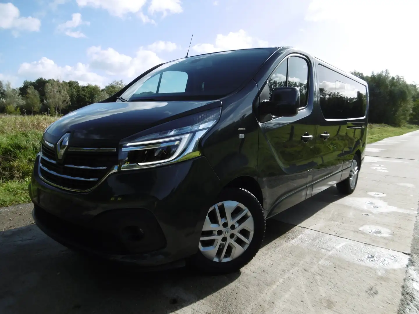 Renault Trafic 2.0d SPACECLASS 9 plaatsen netto: 21480 eu Noir - 2