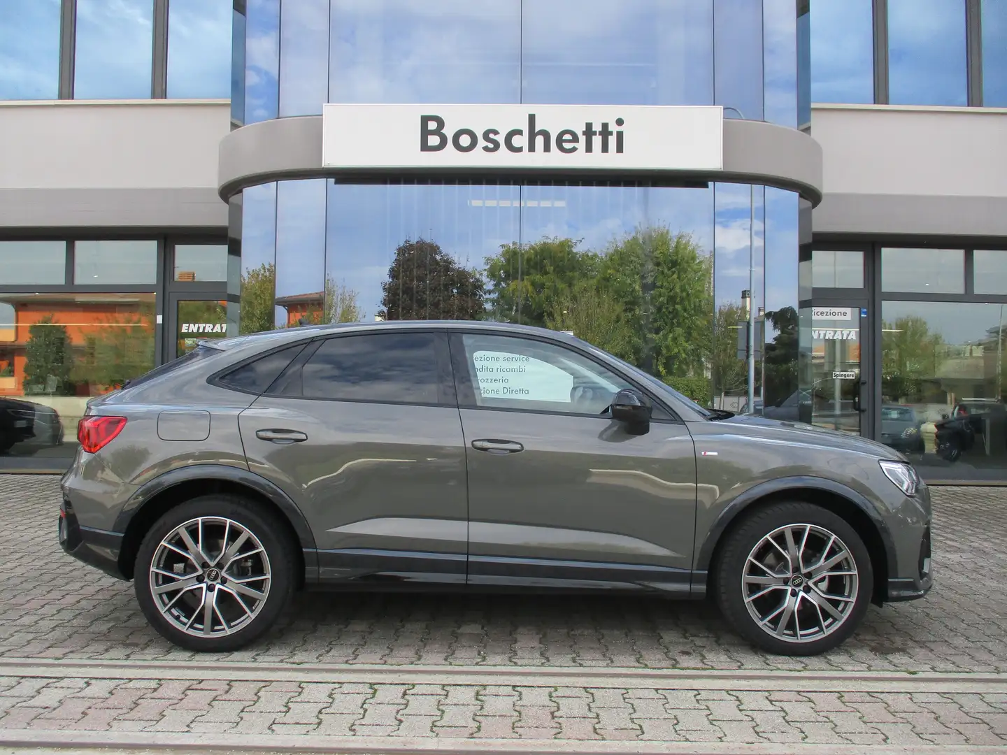 Audi Q3 Sportback 35 2.0 tdi S line edition s-tronic Grigio - 1