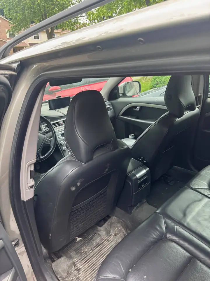 Volvo XC70 снимка Volvo XC70