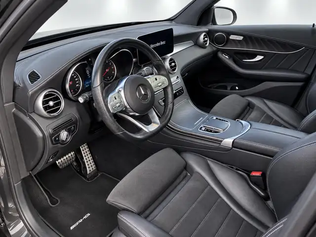 Mercedes-Benz GLC view 14