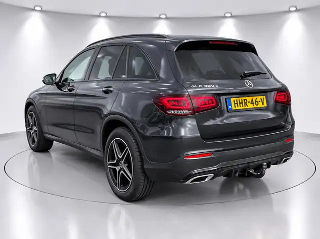 Mercedes-Benz GLC view 18