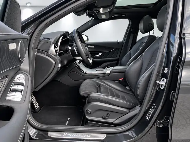 Mercedes-Benz GLC view 4