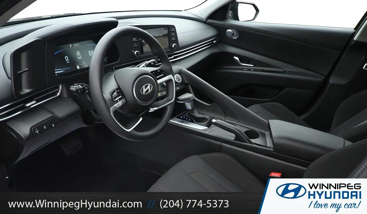 Hyundai ELANTRA снимка Hyundai ELANTRA