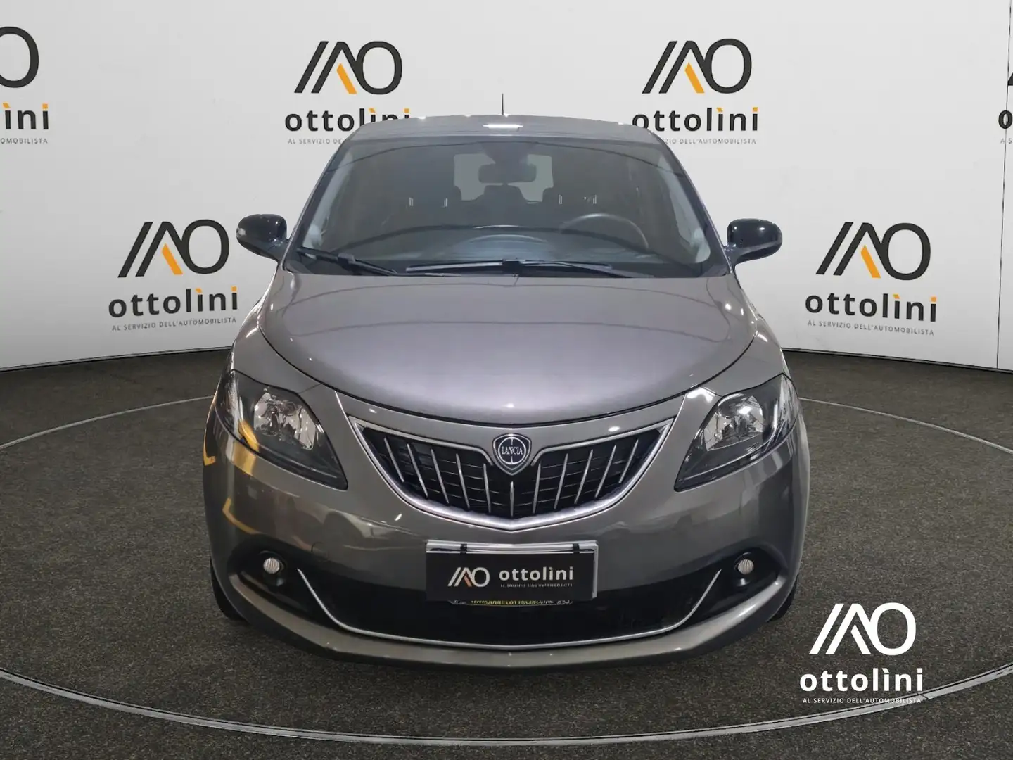 Lancia Ypsilon Ypsilon 1.0 FireFly 5 porte S&S Hybrid Gold Gris - 2
