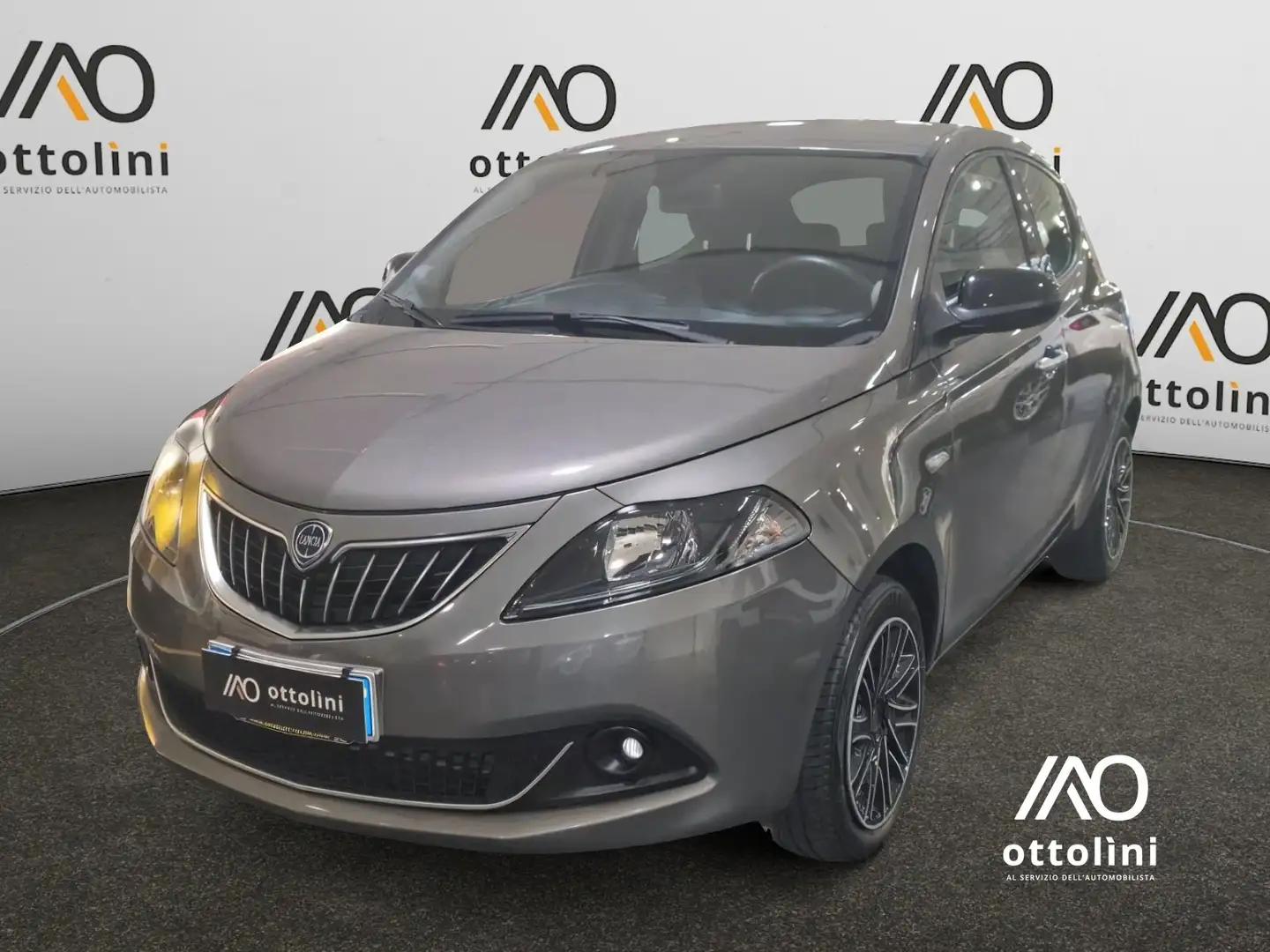 Lancia Ypsilon Ypsilon 1.0 FireFly 5 porte S&S Hybrid Gold Gris - 1