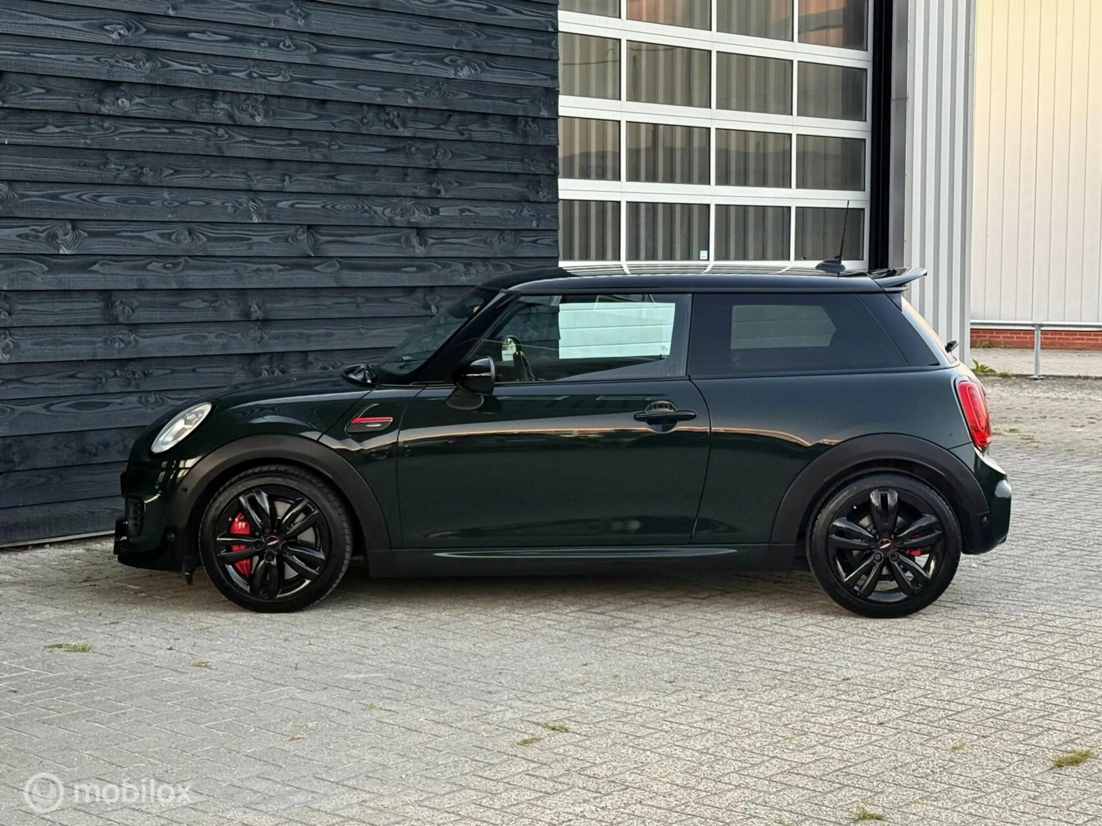 MINI John Cooper Works 3-Deurs 2.0 Chili | Automaat | LED | 231 PK — photo 3