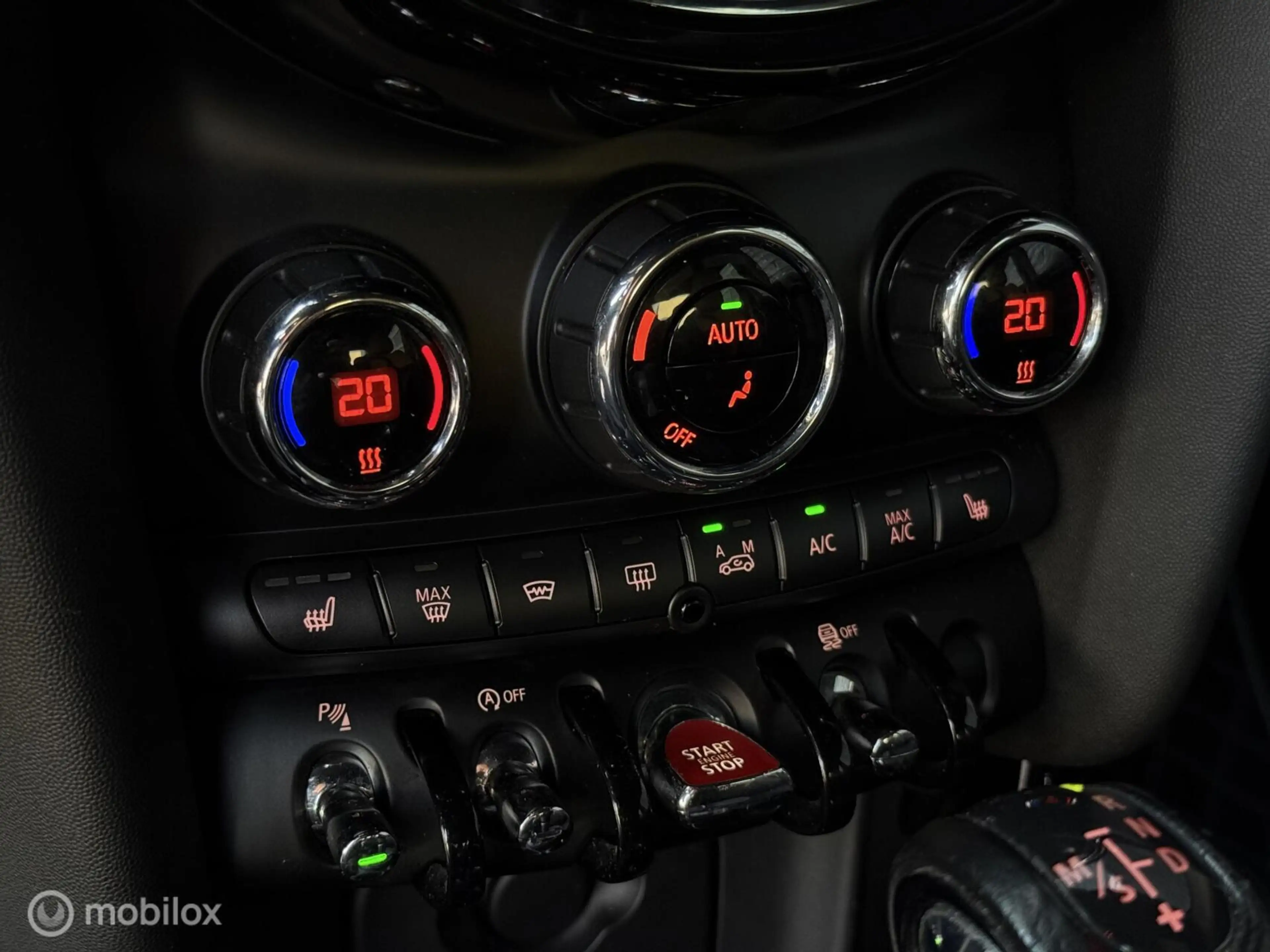 MINI John Cooper Works 3-Deurs 2.0 Chili | Automaat | LED | 231 PK — photo 11