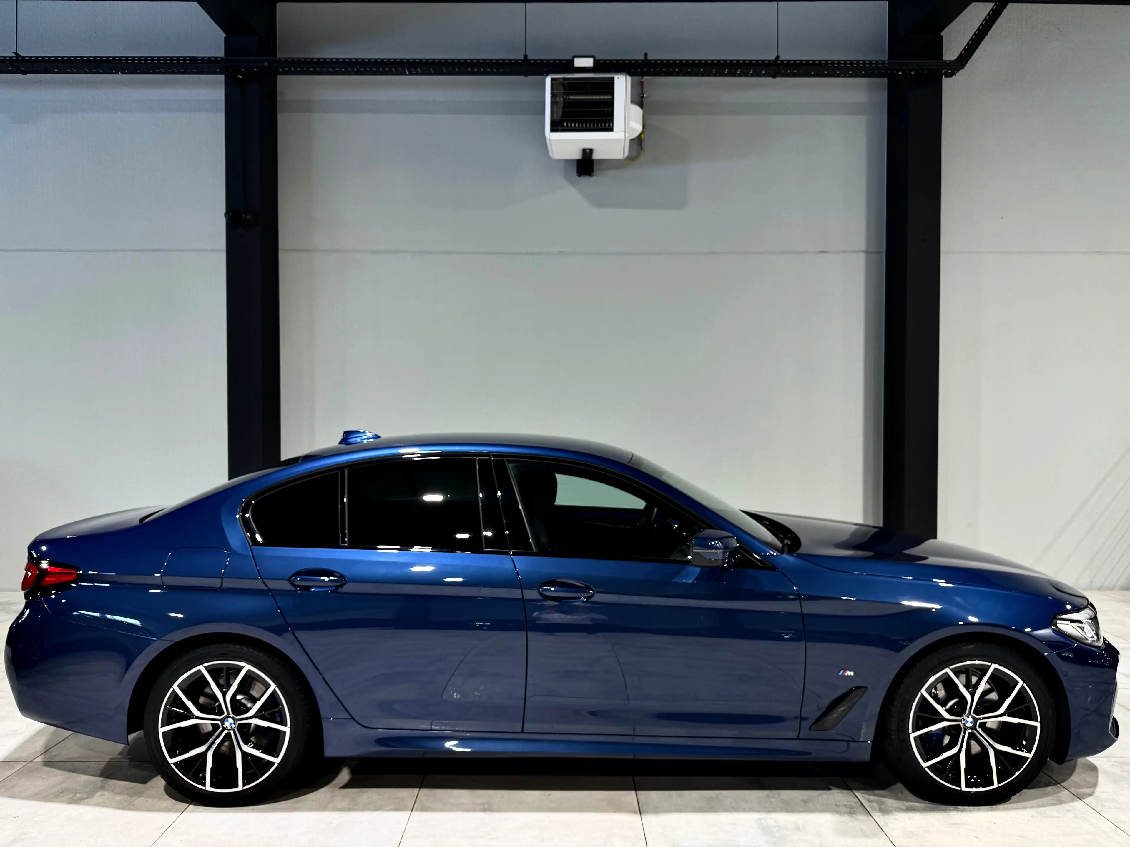 BMW 518 520dAS 190CV PACK M" ViRTUAL COCKPiT CARPLAY NAVi ++ — photo 7