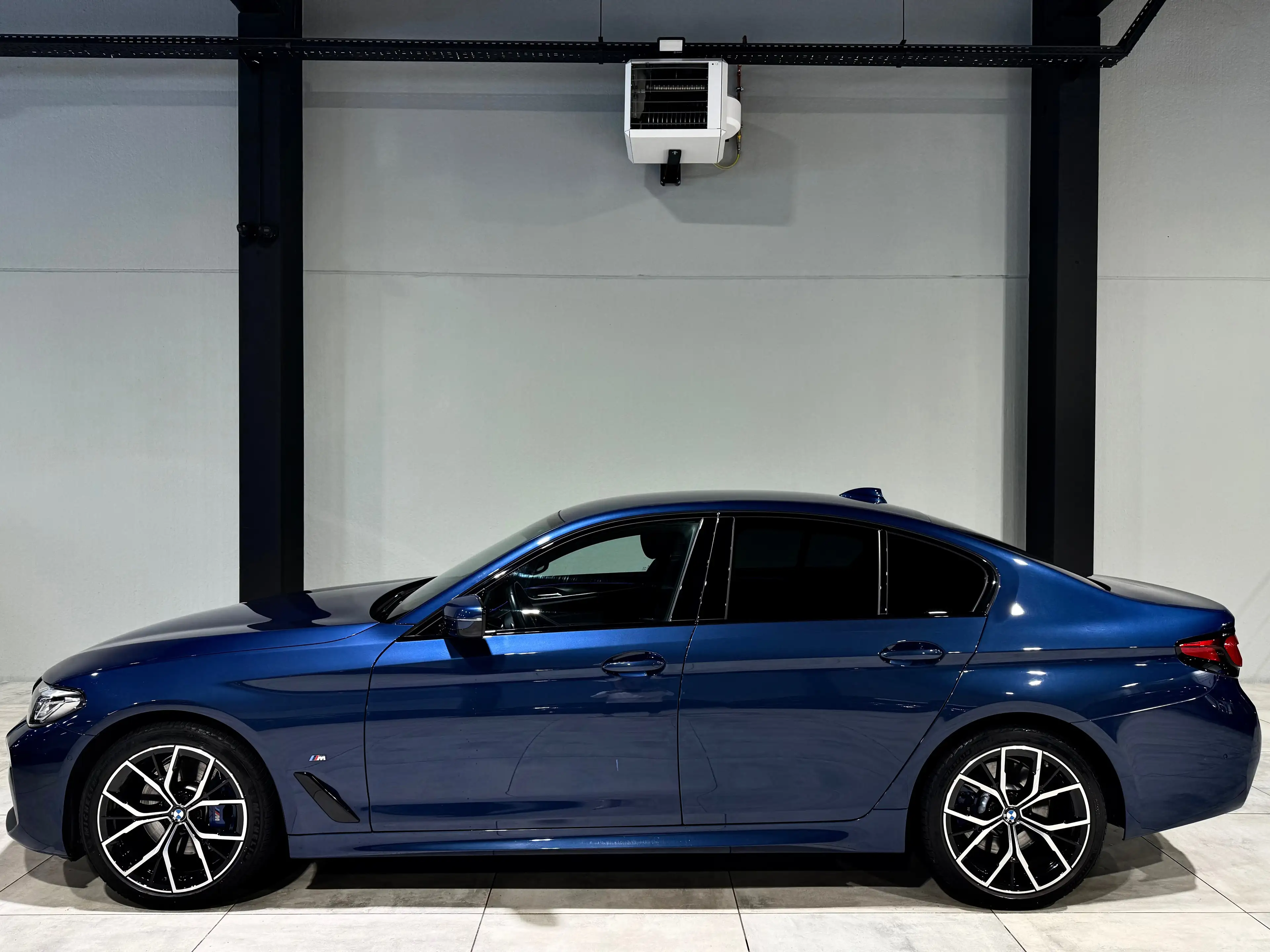 BMW 518 520dAS 190CV PACK M" ViRTUAL COCKPiT CARPLAY NAVi ++ — photo 5