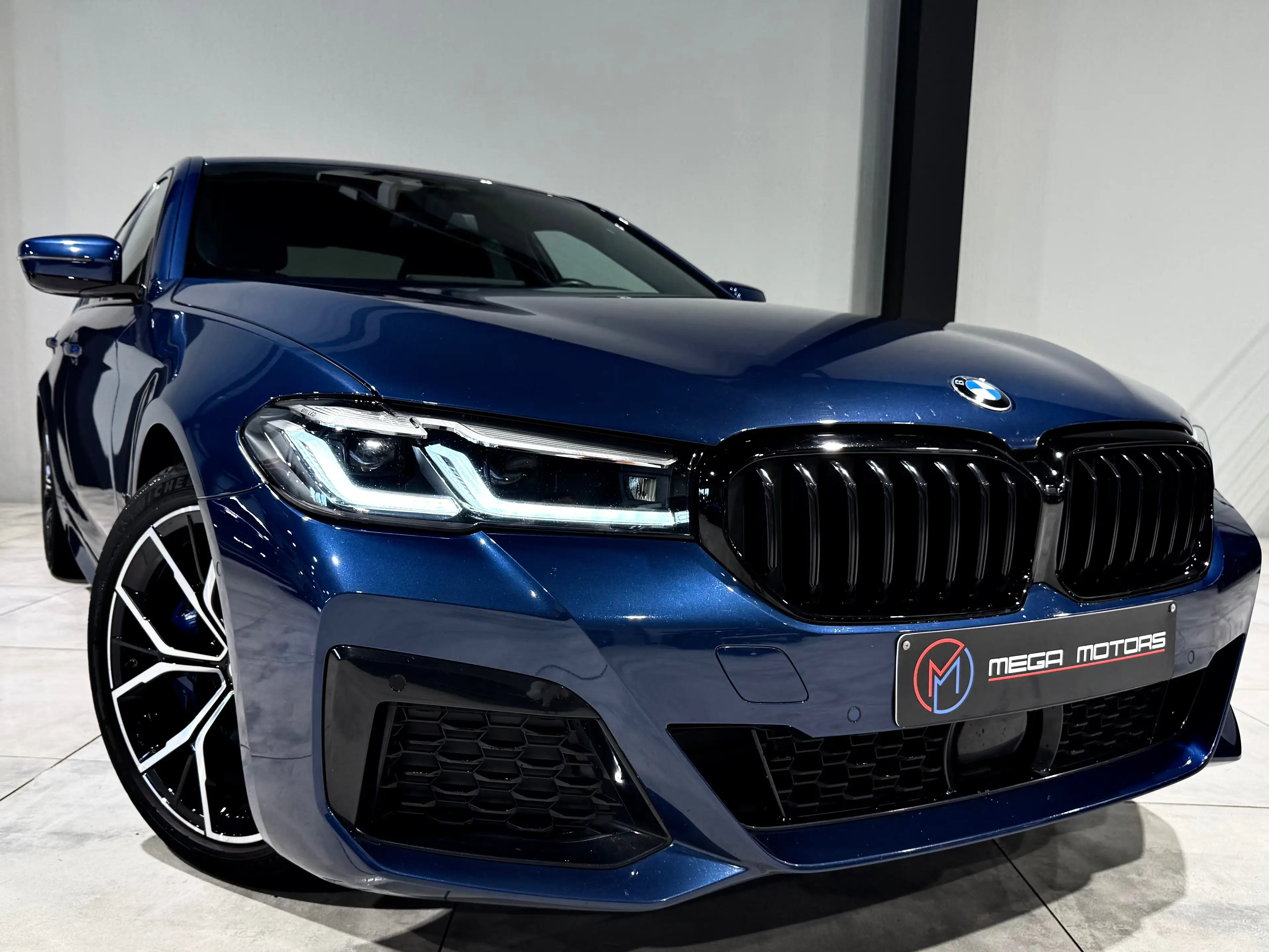 BMW 518 520dAS 190CV PACK M" ViRTUAL COCKPiT CARPLAY NAVi ++