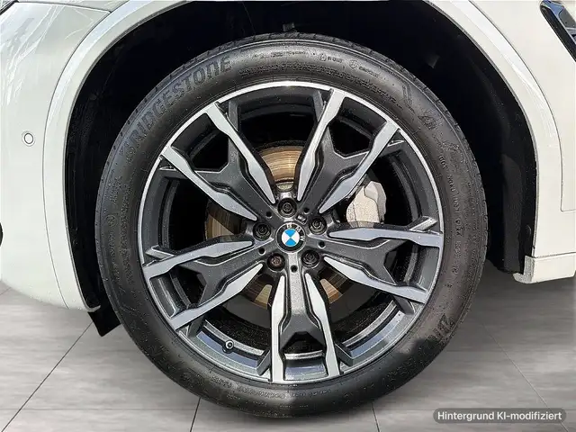 BMW X3 view 6