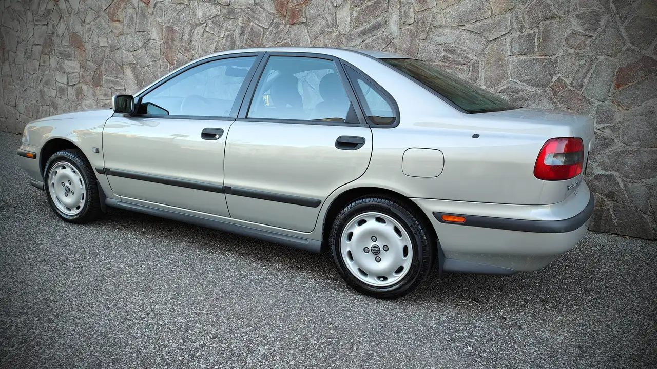 Volvo S40 1.8 16v, foto 6