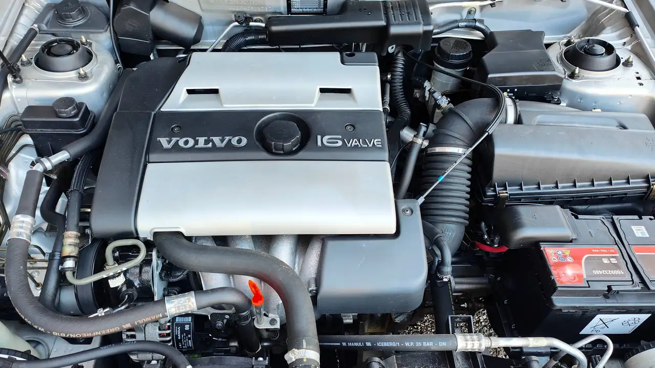Volvo S40 1.8 16v, foto 10