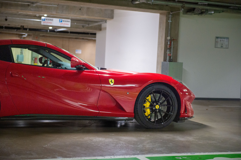 Ferrari 812 GTS - Full Carbon -Rosso 70 Anni — photo 7